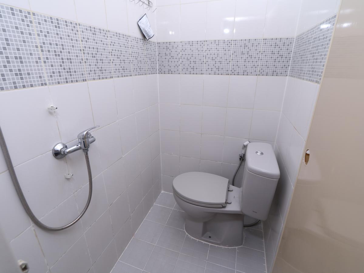 雅加达 Kamar Keluarga Ungaran酒店 外观 照片